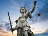 vrouwe justitia shutterstock_50000521